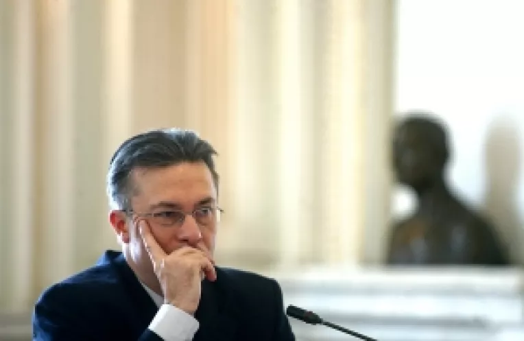 Diaconescu: PSD ia in calcul o motiune de cenzura daca OUG privind salariile este blocata procedural