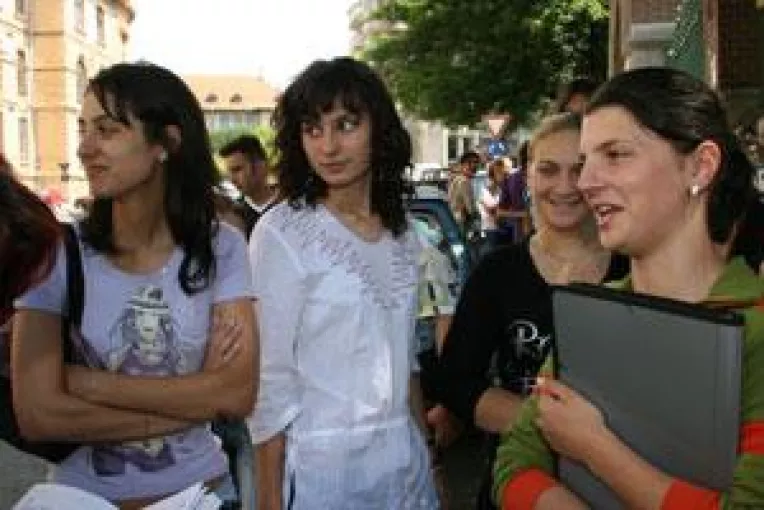 Ministrul Hardau promite dezvaluiri incendiare dupa bac