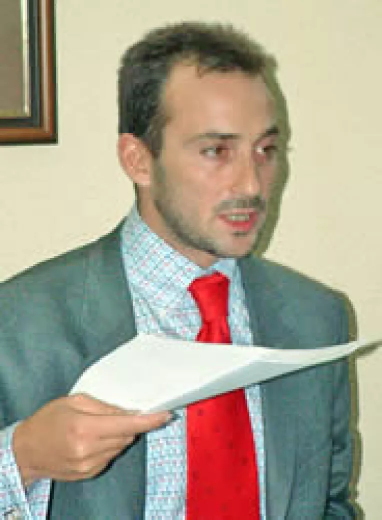 "Ministrul Sulfina Barbu e o proasta"