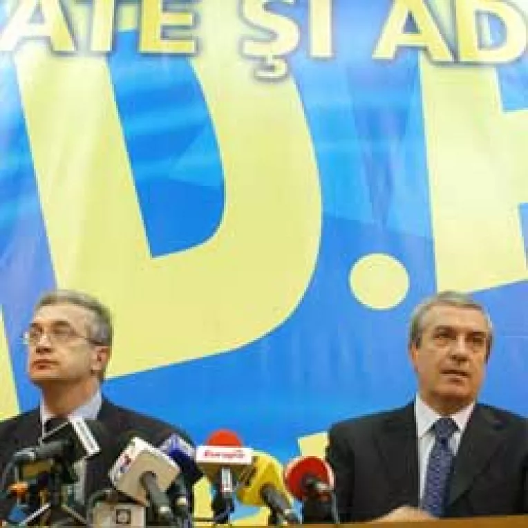 Traseistul politic Florin Anghel revine la fostul PUR